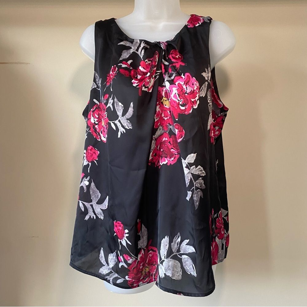 Dana Buchman Floral Blouse, semi-sheer, size XL, red and black large print tank